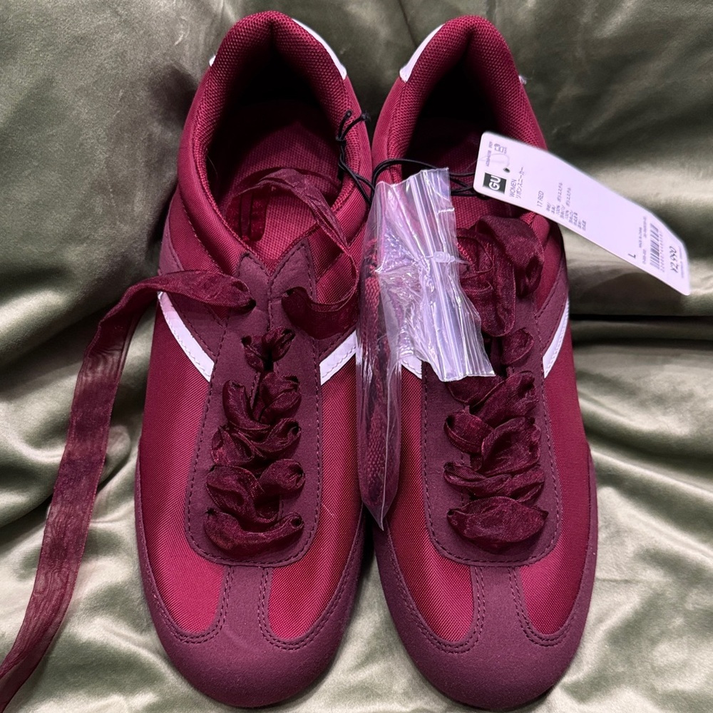 Burgundy Sneakers with White Stripe